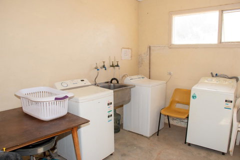 Kimba Units - Accommodation Coffs Harbour 1