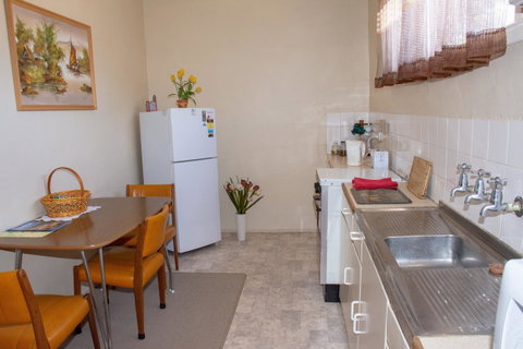 Kimba Units - Accommodation Coffs Harbour 6