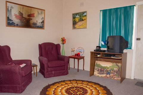 Kimba Units - Accommodation Coffs Harbour 9