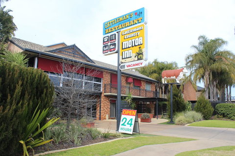 Cattlemans Country Motor Inn & Serviced Apartments - Accommodation Coffs Harbour 2