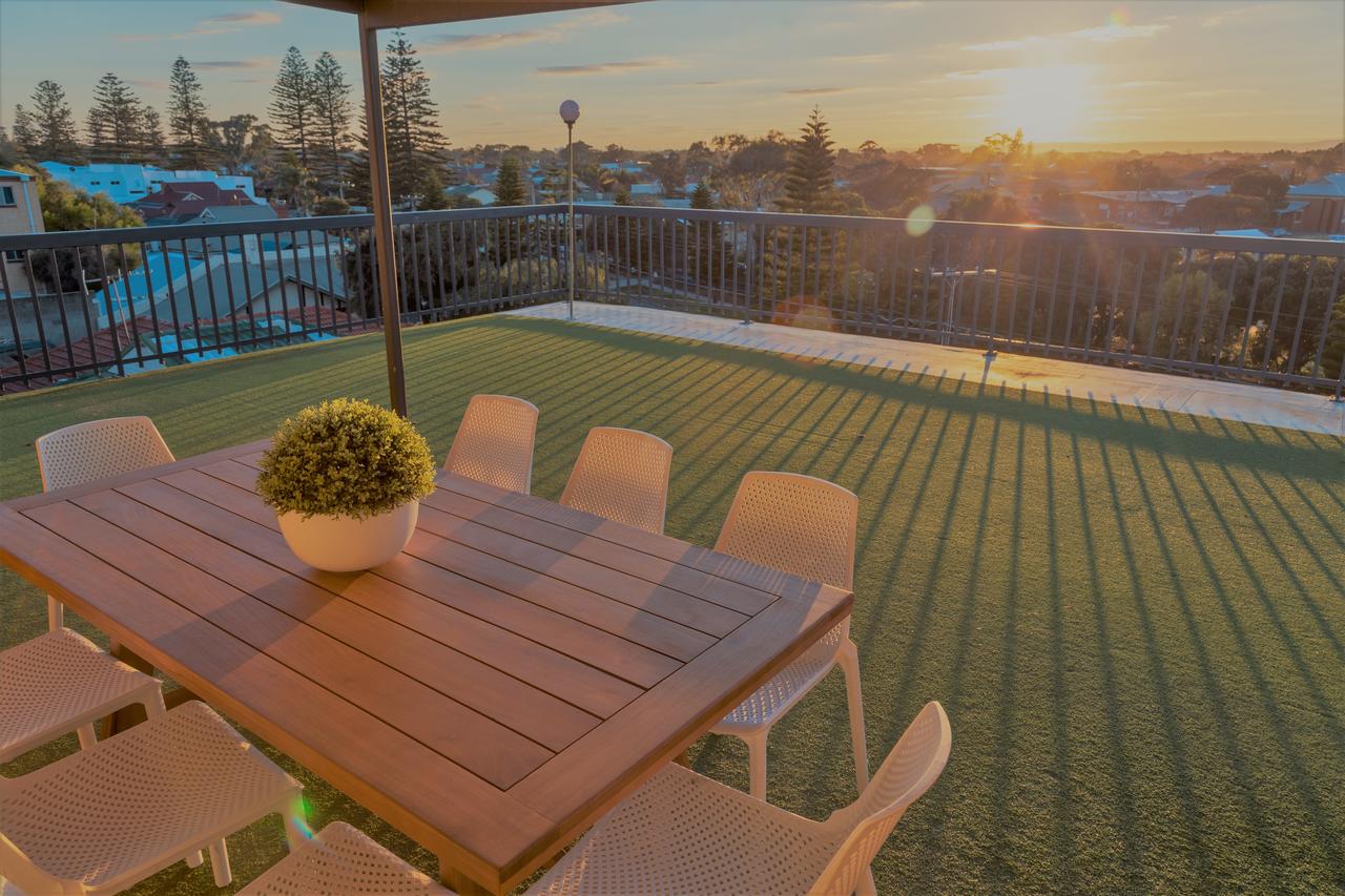 Henley Beach South SA Accommodation Coffs Harbour