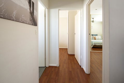 Aurora Holiday Apartment @West Beach - Accommodation Coffs Harbour 5