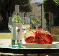 Lazy Lobster Holiday Units  Chalets - Accommodation Coffs Harbour