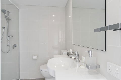 Metro Hotel Perth - Accommodation Coffs Harbour 2