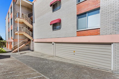 Laman Lodge, Unit 2, 15 Laman Street - Accommodation Coffs Harbour 14