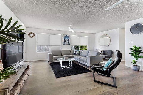 Laman Lodge, Unit 2, 15 Laman Street - Accommodation Coffs Harbour 1