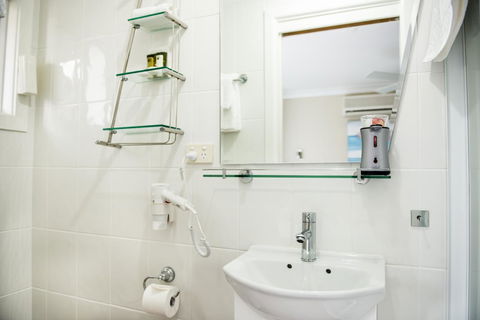 Nelson Bay Bed & Breakfast - Accommodation Coffs Harbour 25
