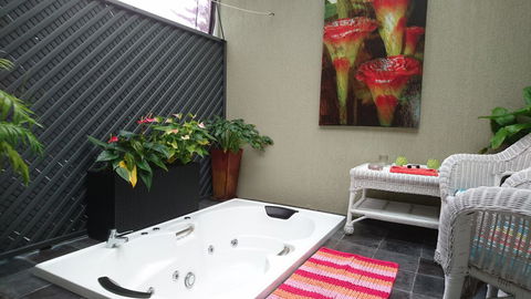 Nelson Bay Bed & Breakfast - Accommodation Coffs Harbour 9