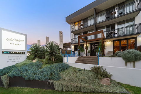 Hotel Nelson - Accommodation Coffs Harbour 0