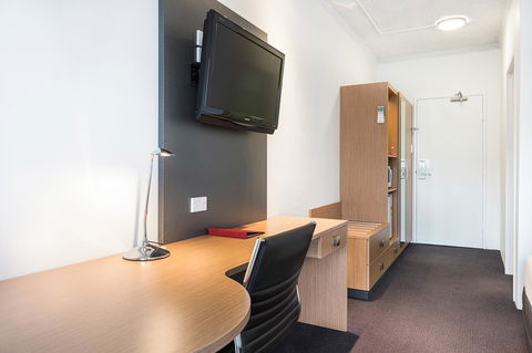 Metro Hotel Miranda - Accommodation Coffs Harbour 11