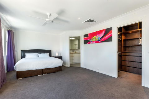 Kensington Self-Contained Modern House (89BROM) - Accommodation Coffs Harbour 14