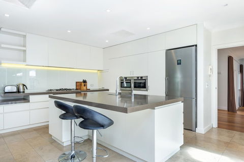 Kensington Self-Contained Modern House (89BROM) - Accommodation Coffs Harbour 18