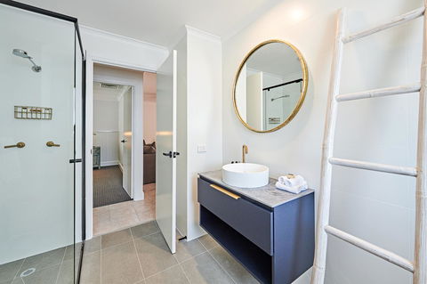 The Lord Byron - Accommodation Coffs Harbour 17