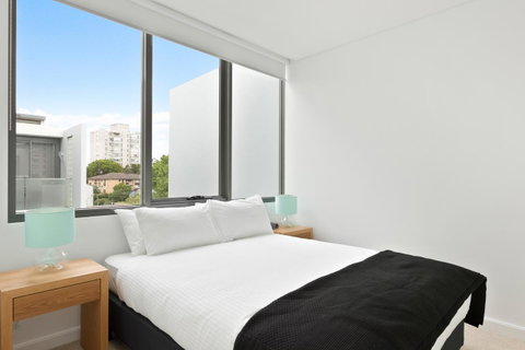 Wyndel Apartments Neutral Bay - Military - Accommodation Coffs Harbour 9