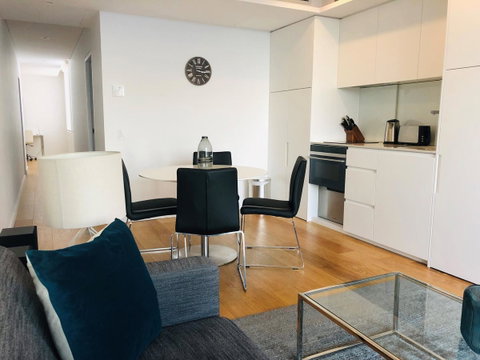 Wyndel Apartments Neutral Bay - Military - Accommodation Coffs Harbour 4
