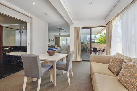 Waves Byron Bay - Accommodation Coffs Harbour 30