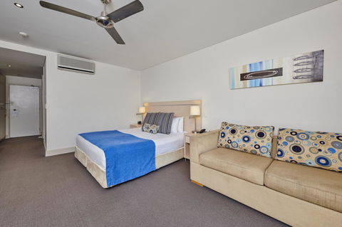 Waves Byron Bay - Accommodation Coffs Harbour 34
