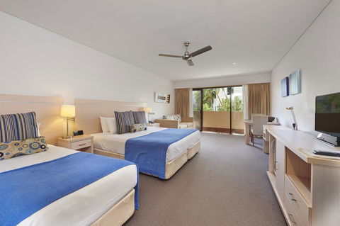 Waves Byron Bay - Accommodation Coffs Harbour 25