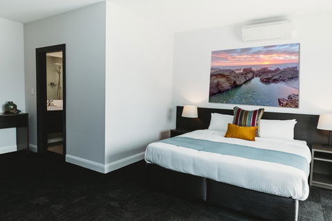 Coniston Hotel Wollongong - Accommodation Coffs Harbour 2