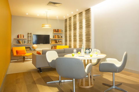 Novotel Sydney Darling Harbour - Accommodation Coffs Harbour 27