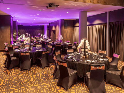 Novotel Sydney Darling Harbour - Accommodation Coffs Harbour 42