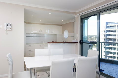 Sails Apartments - Accommodation Coffs Harbour 3