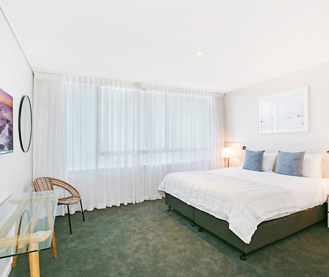 Oaks Nelson Bay Lure Suites - Accommodation Coffs Harbour 2