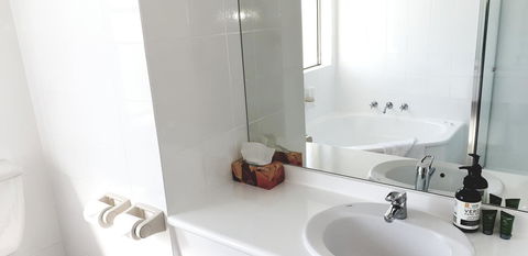 Marina Resort - Accommodation Coffs Harbour 19