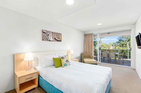 Quality Suites Pioneer Sands - Accommodation Coffs Harbour 6