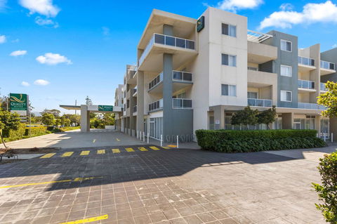 Quality Suites Pioneer Sands - Accommodation Coffs Harbour 8