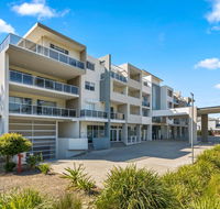Quality Suites Pioneer Sands - Accommodation Coffs Harbour
