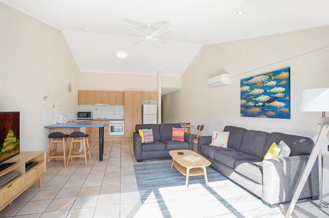 Sails Luxury Apartments Merimbula - Accommodation Coffs Harbour 22