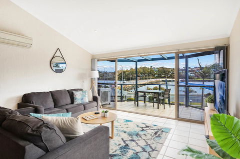 Sails Luxury Apartments Merimbula - Accommodation Coffs Harbour 32