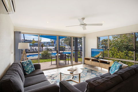Sails Luxury Apartments Merimbula - Accommodation Coffs Harbour 14