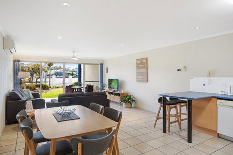 Sails Luxury Apartments Merimbula - Accommodation Coffs Harbour 23