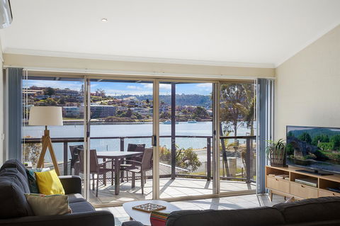 Sails Luxury Apartments Merimbula - Accommodation Coffs Harbour 3