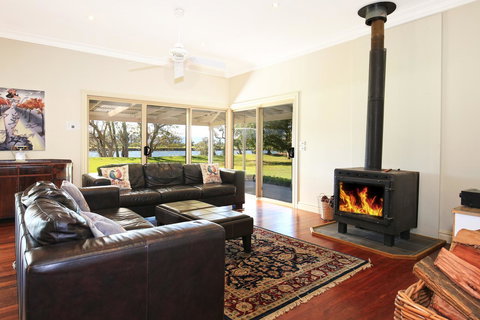 Terara Riverside Retreat - Accommodation Coffs Harbour 0
