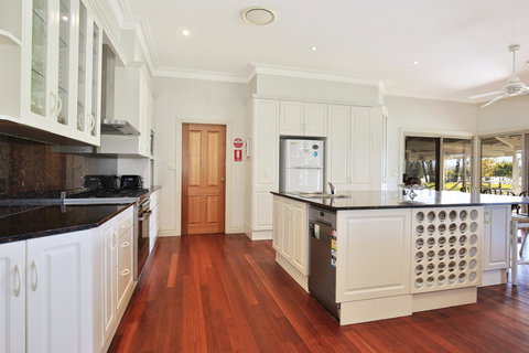 Terara Riverside Retreat - Accommodation Coffs Harbour 8