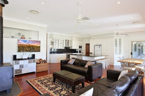 Terara Riverside Retreat - Accommodation Coffs Harbour 6