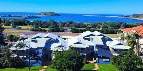 The Observatory Self Contained Apartments - Accommodation Coffs Harbour 0