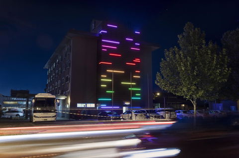 Mercure Albury - Accommodation Coffs Harbour 0