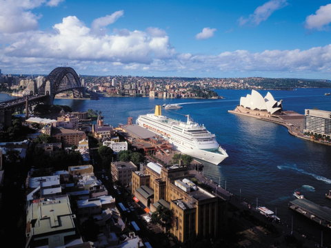Four Seasons Hotel Sydney - Accommodation Coffs Harbour 37