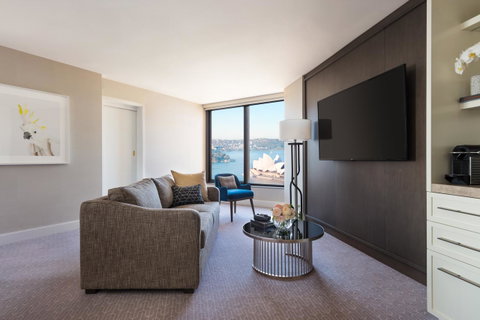 Four Seasons Hotel Sydney - Accommodation Coffs Harbour 1