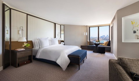 Four Seasons Hotel Sydney - Accommodation Coffs Harbour 7