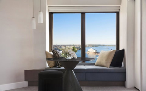 Four Seasons Hotel Sydney - Accommodation Coffs Harbour 3