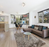 Lower Bridge and Sails - Executive 2BR Darlinghurst Apartment with Balcony and Rooftop Views - Accommodation Coffs Harbour