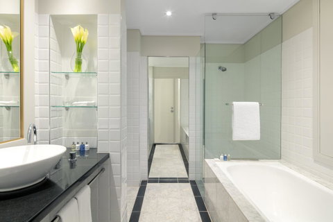 Radisson Blu Plaza Hotel Sydney - Accommodation Coffs Harbour 7