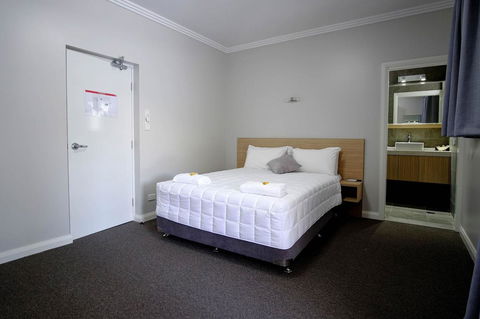 Lakes And Ocean Hotel Forster - Accommodation Coffs Harbour 13