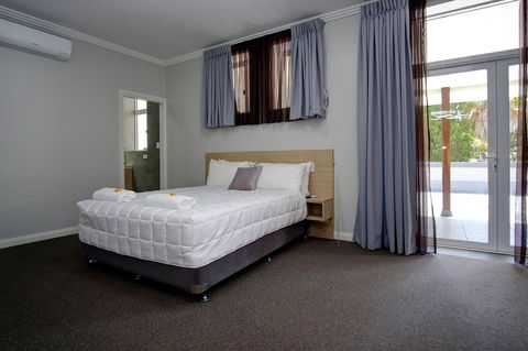 Lakes And Ocean Hotel Forster - Accommodation Coffs Harbour 19