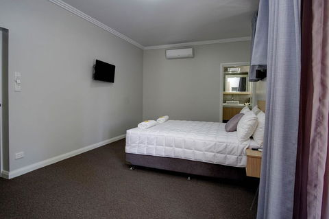 Lakes And Ocean Hotel Forster - Accommodation Coffs Harbour 17